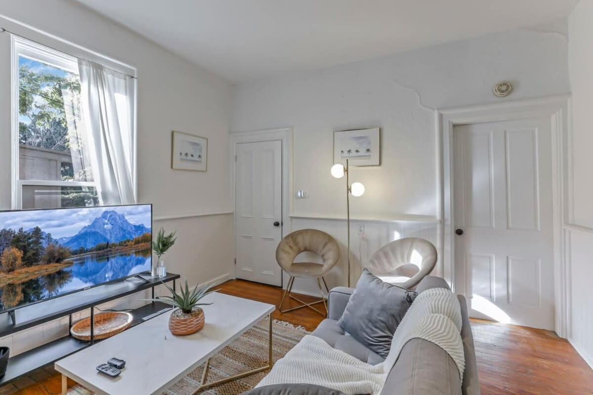 Housepitality - The Short North Sanctuary * Columbus