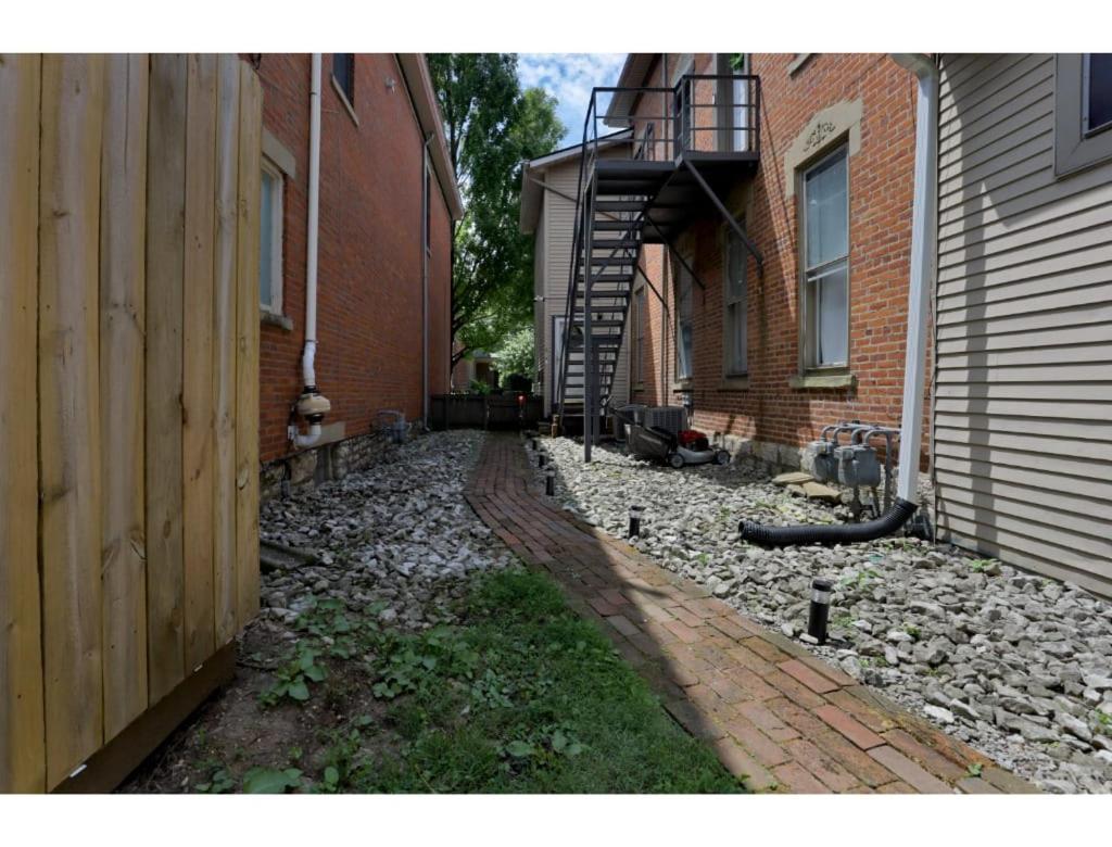 Apartment Housepitality - The Short North Sanctuary
