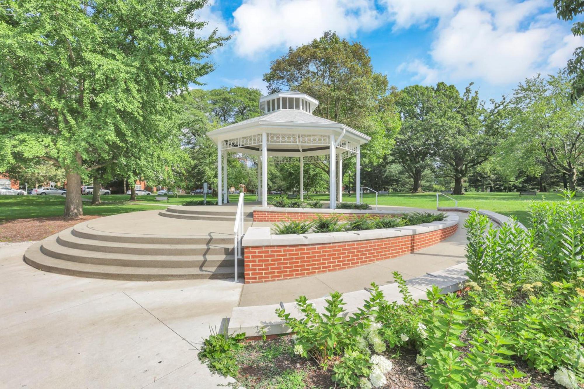 Housepitality - The Short North Sanctuary * Columbus